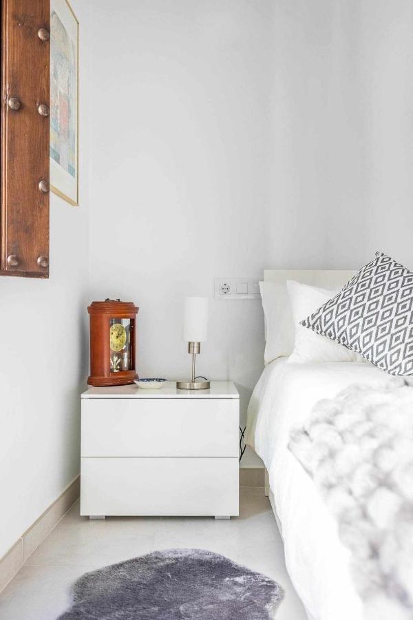 Comfy Away - Apartamento Exclusivo Mercado De Triana Con Balcon Seville Luaran gambar