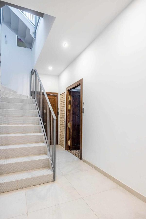 Comfy Away - Apartamento Exclusivo Mercado De Triana Con Balcon Seville Luaran gambar
